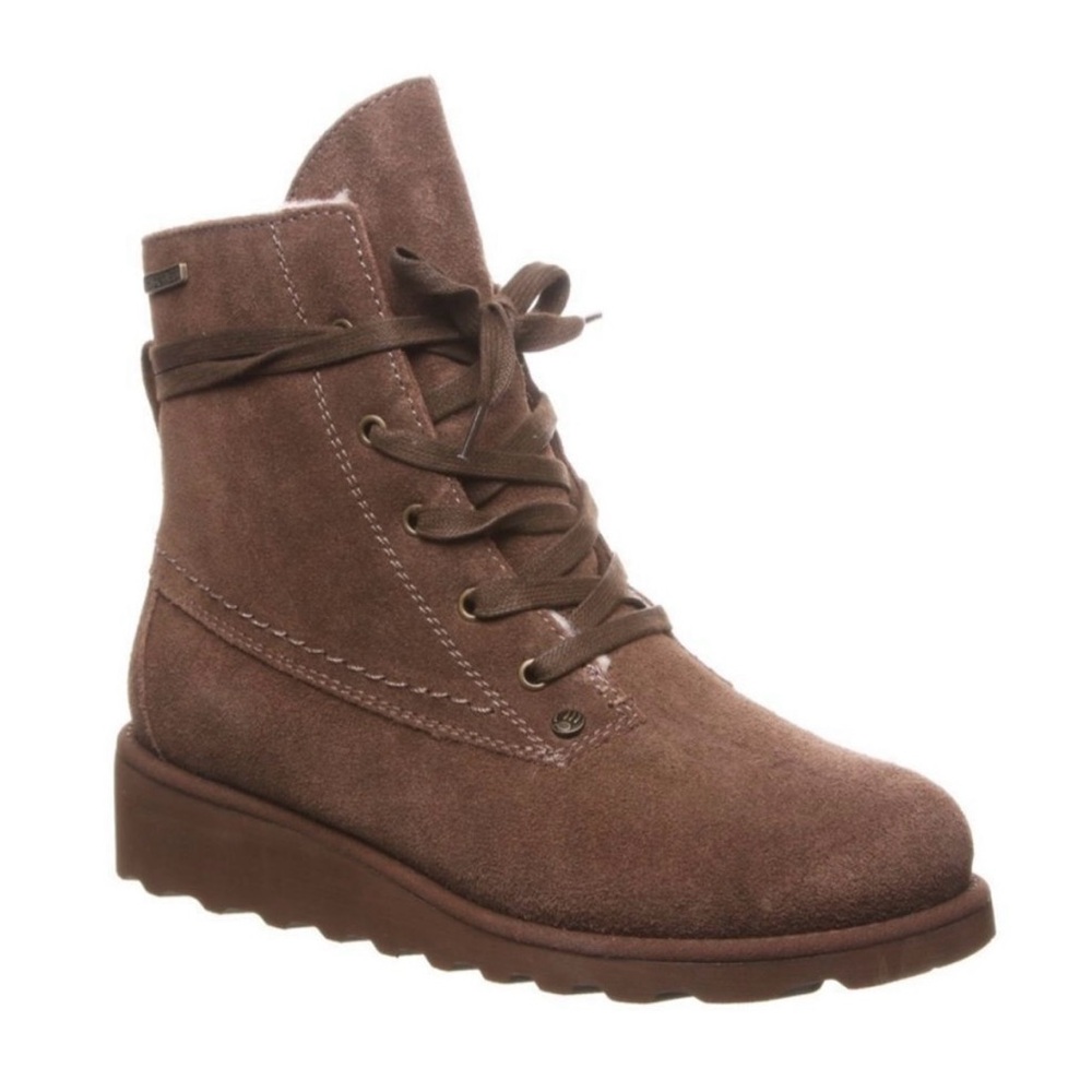 ✨ NWT Bearpaw Harmony Wedge Boot